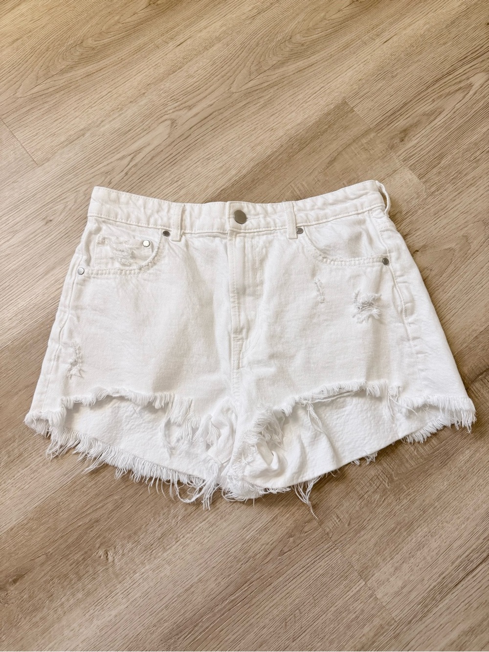Zara White Ripped Denim Shorts